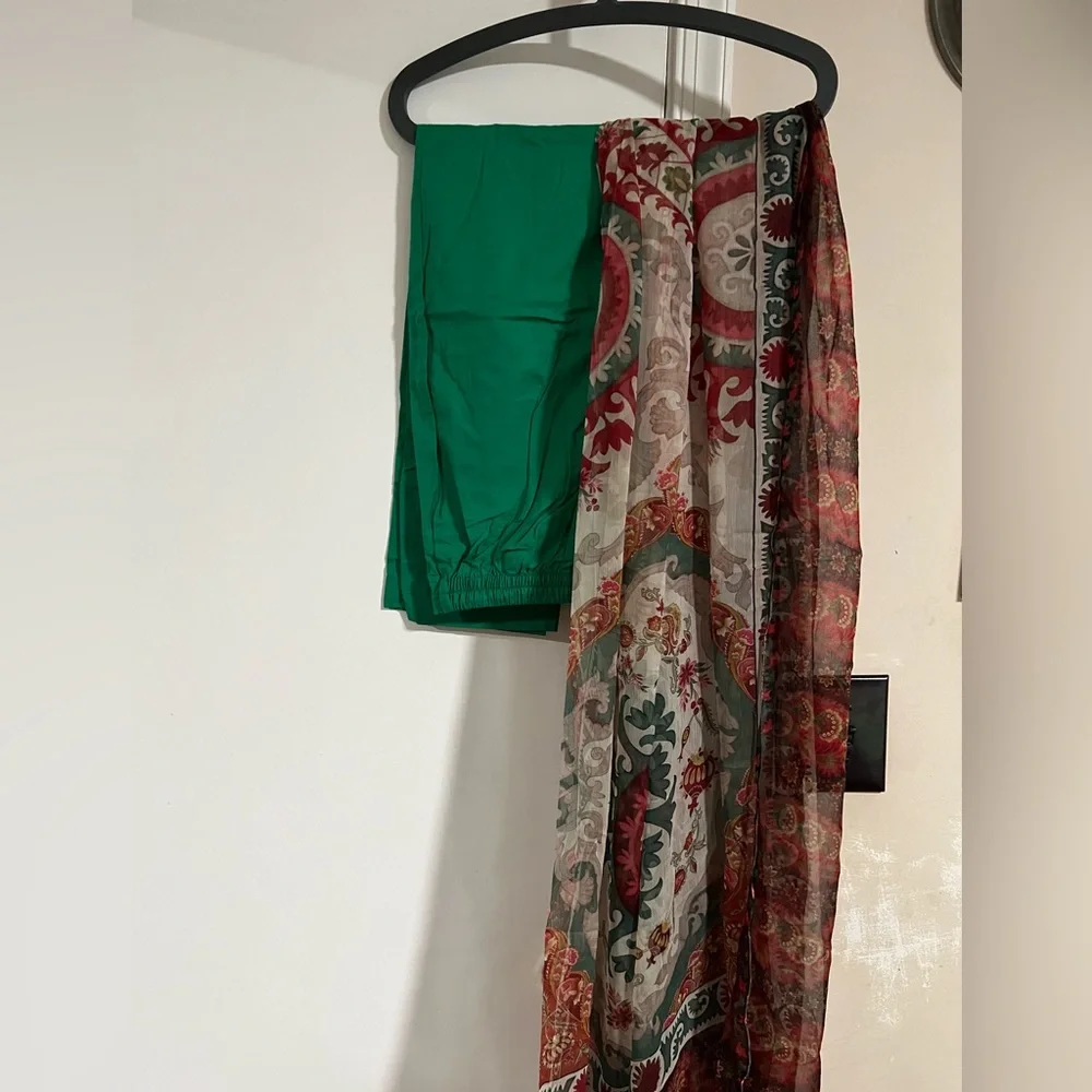 Pakistani designer Maria.B lawn dress NWT - Picture 6 of 7